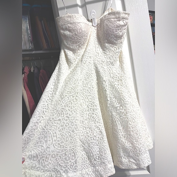 Lace Donna Morgan strapless dress - Picture 1 of 9